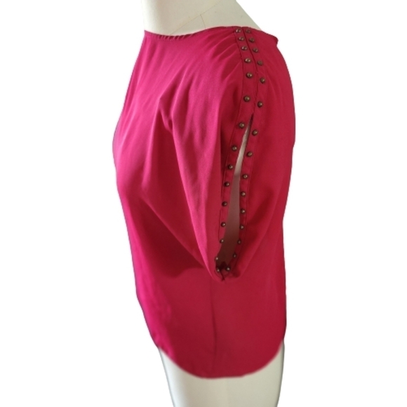 Forever 21 short sleeves blouse brass pearls detail color pink size medium - Picture 2 of 6